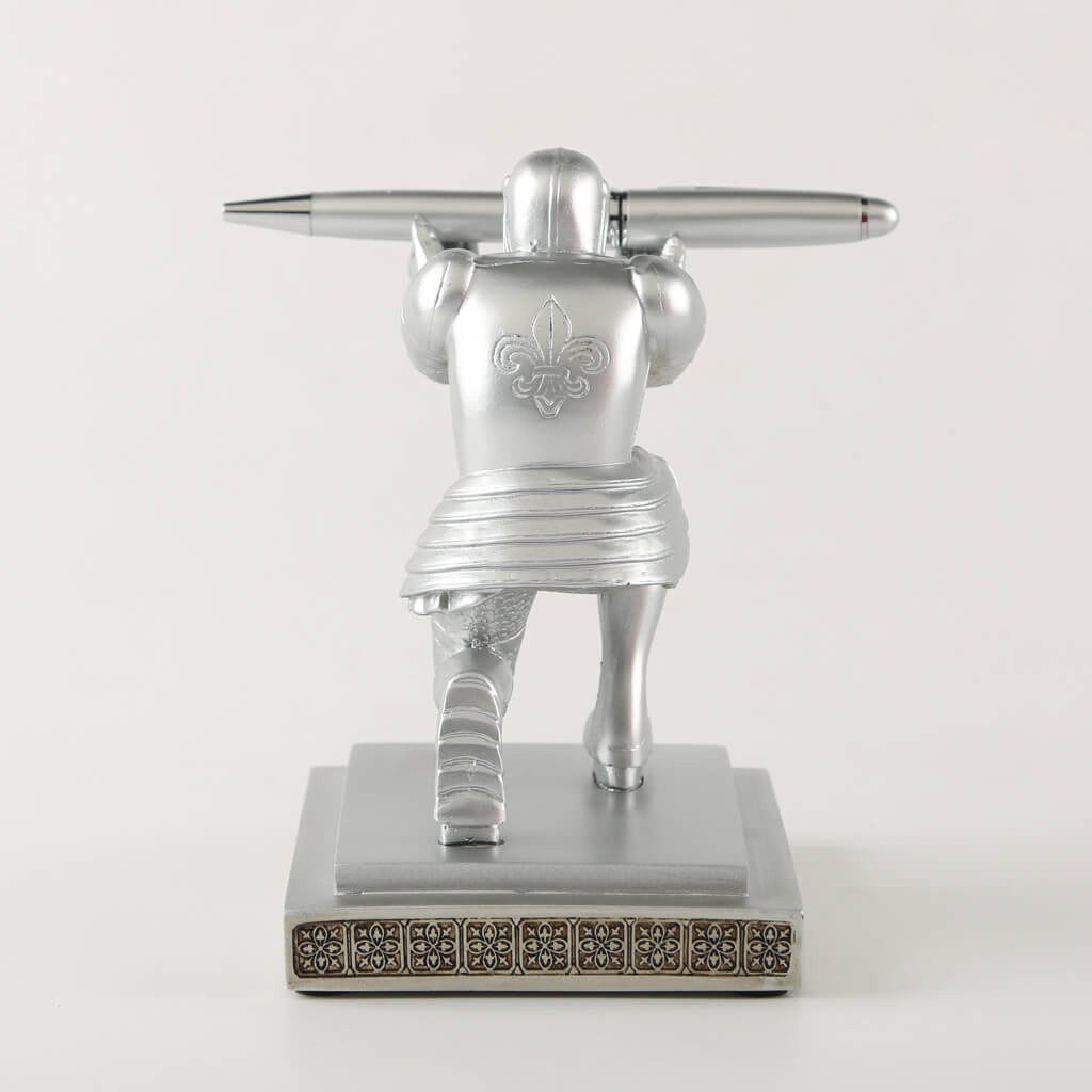 Bigsmall Knight Pen Holder