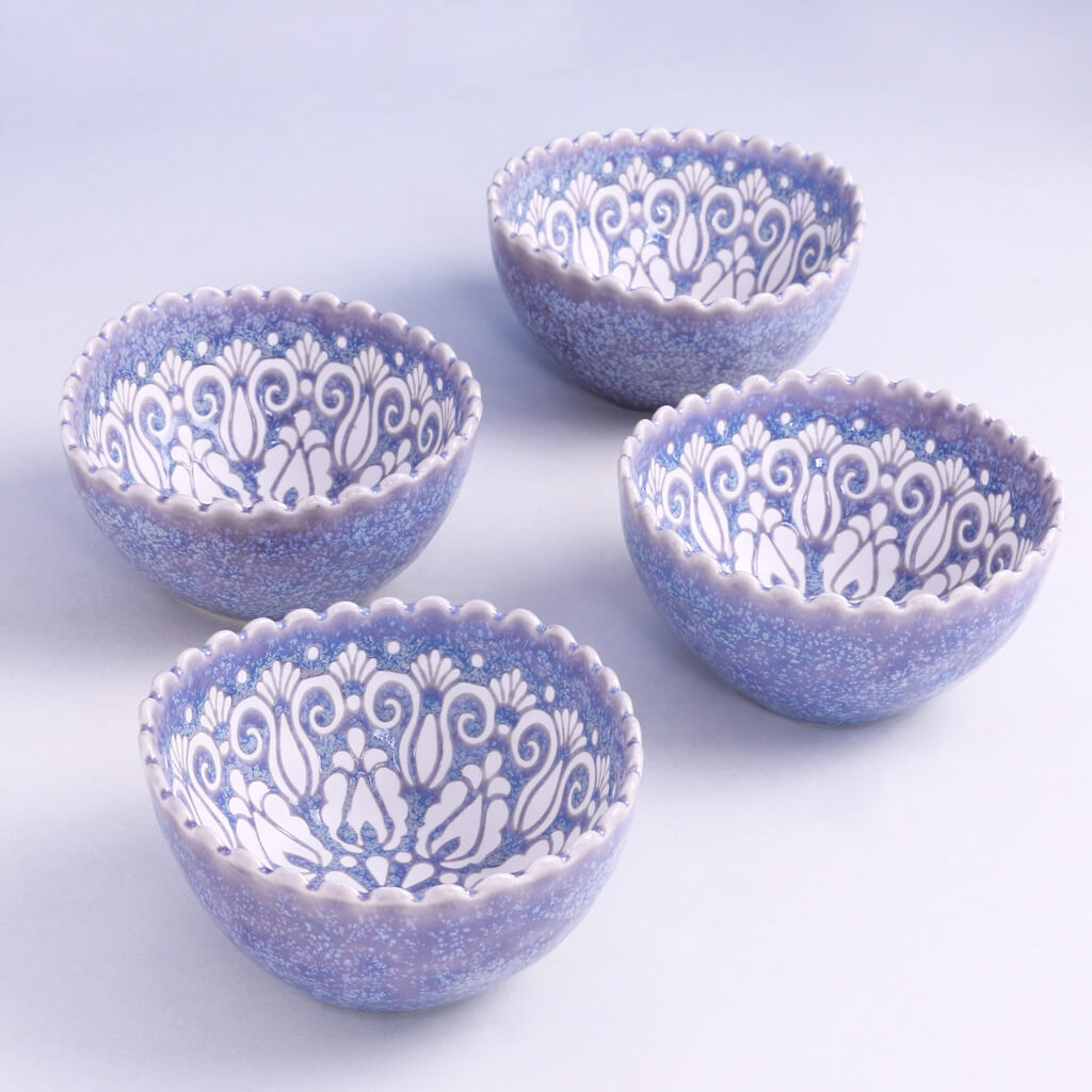 Elegant Stoneware Bowls – Set of 4