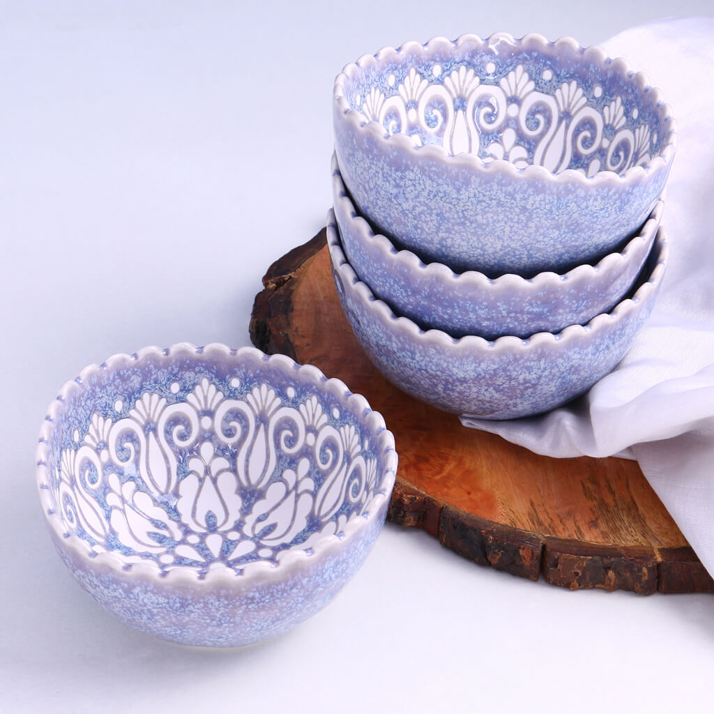 Elegant Stoneware Bowls – Set of 4