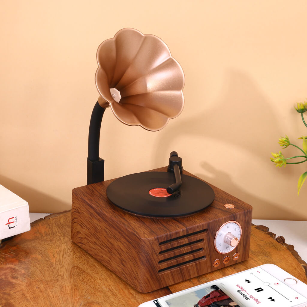 Retro Gramophone Speaker