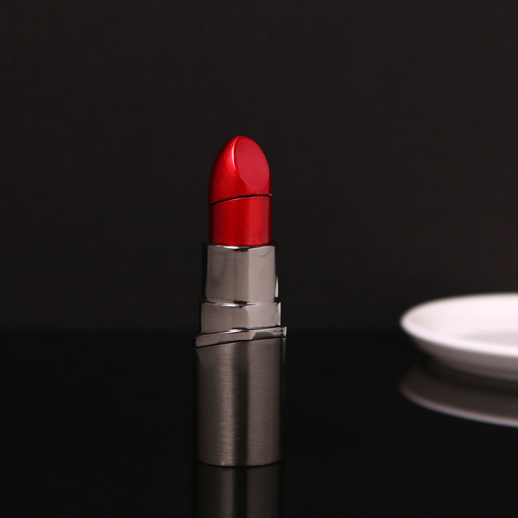 GlamFlame Lipstick Lighter