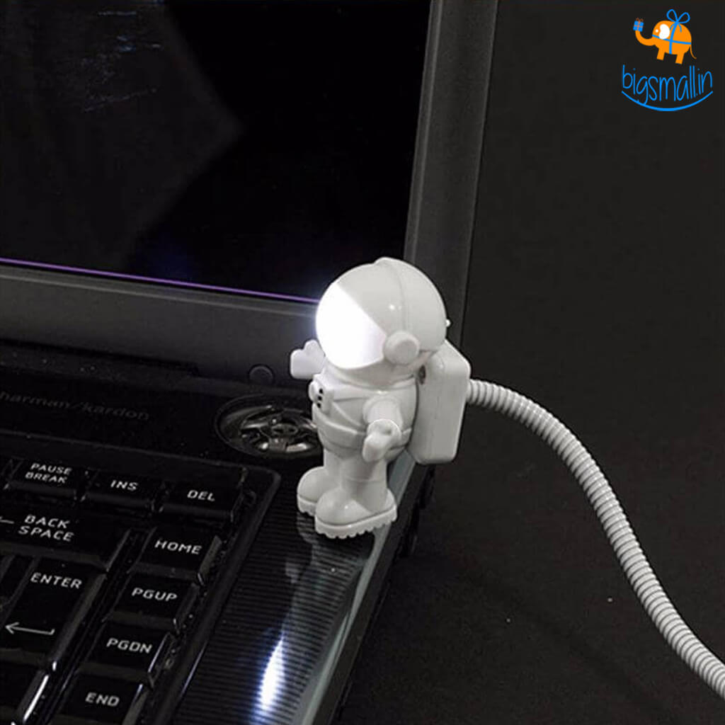 Astronaut usb deals night light